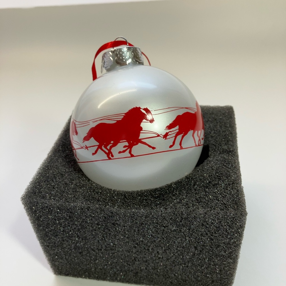 Wells Fargo Christmas ball white red stagecoach horses new